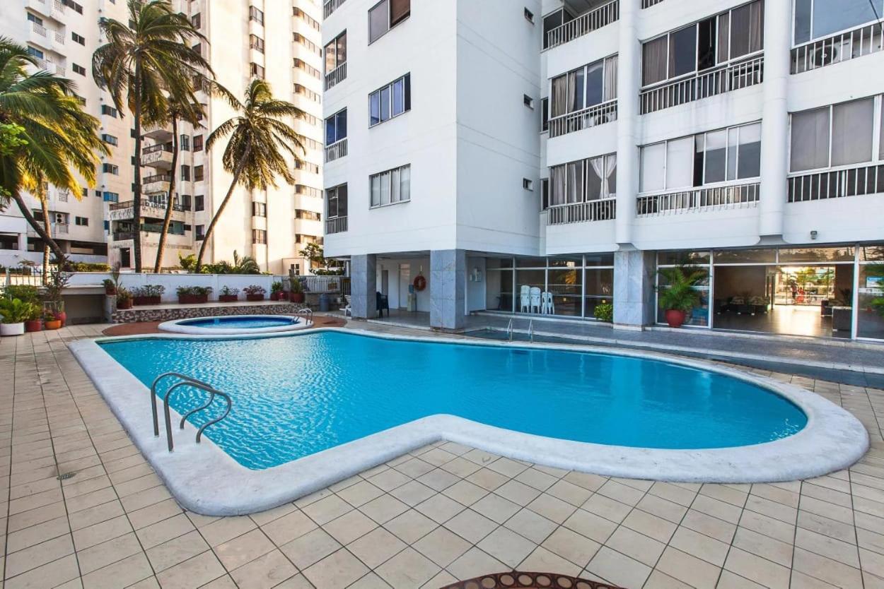Cozy Apartment In El Laguito Cartagena Exterior photo