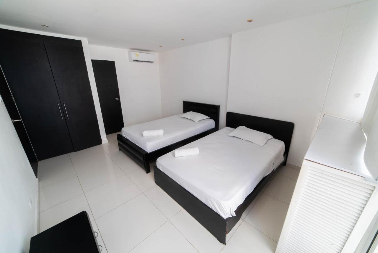 Cozy Apartment In El Laguito Cartagena Exterior photo
