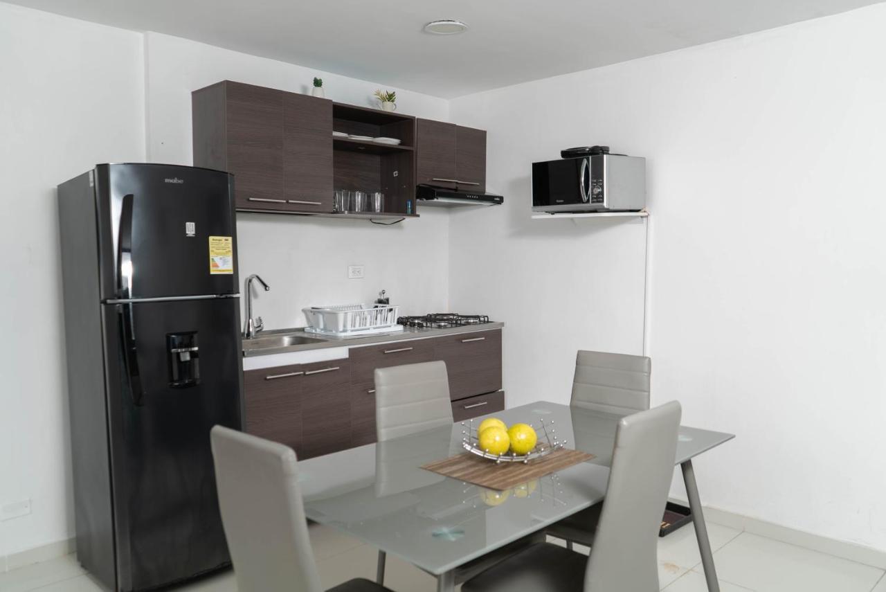 Cozy Apartment In El Laguito Cartagena Exterior photo