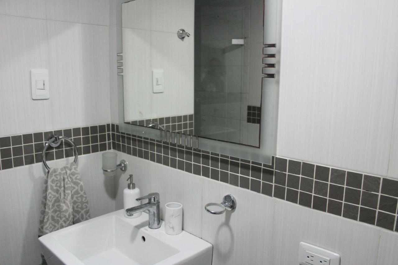 Cozy Apartment In El Laguito Cartagena Exterior photo